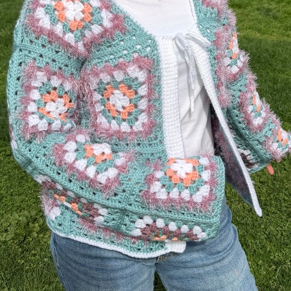 Colorful Crochet Patterned Cardigan - Picture 3 of 15